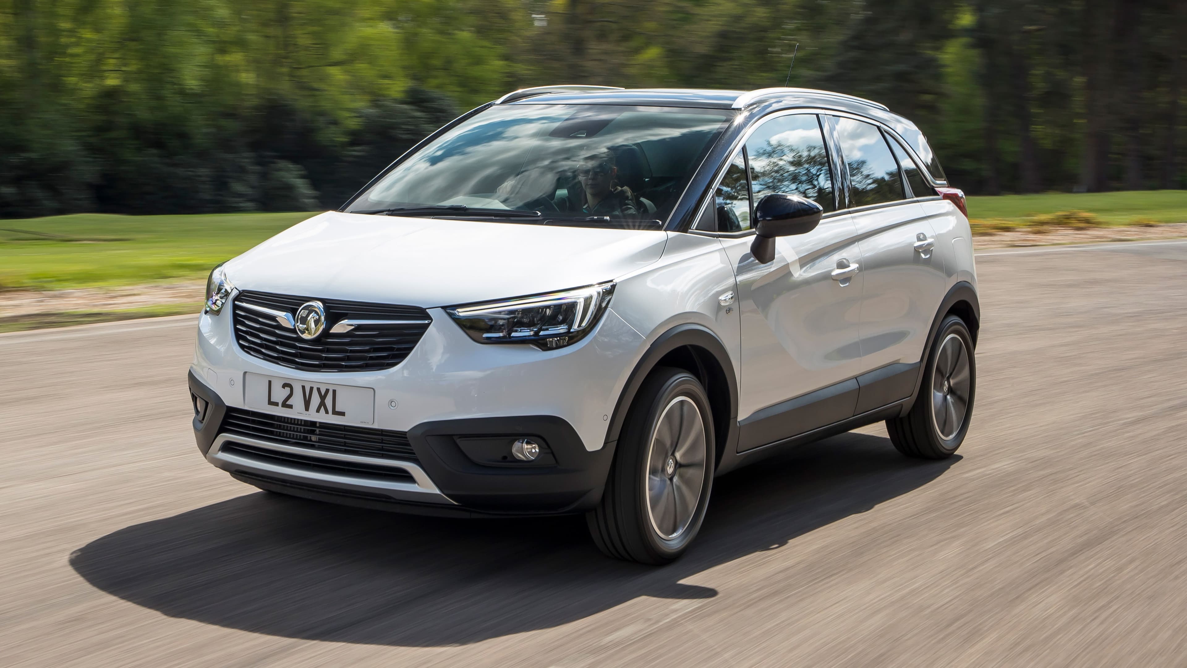 Vauxhall Crossland X review image