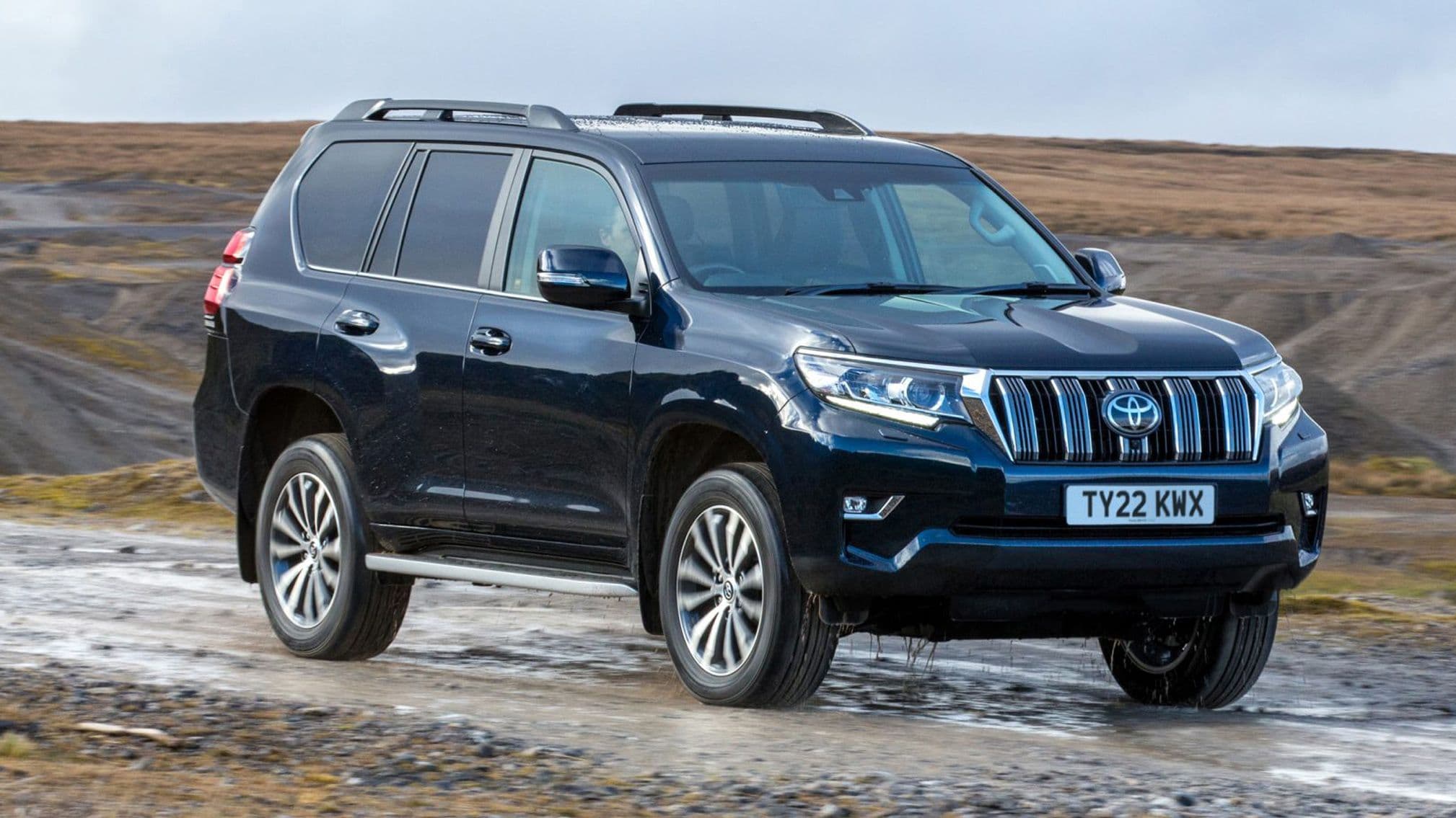 Toyota Land Cruiser review image