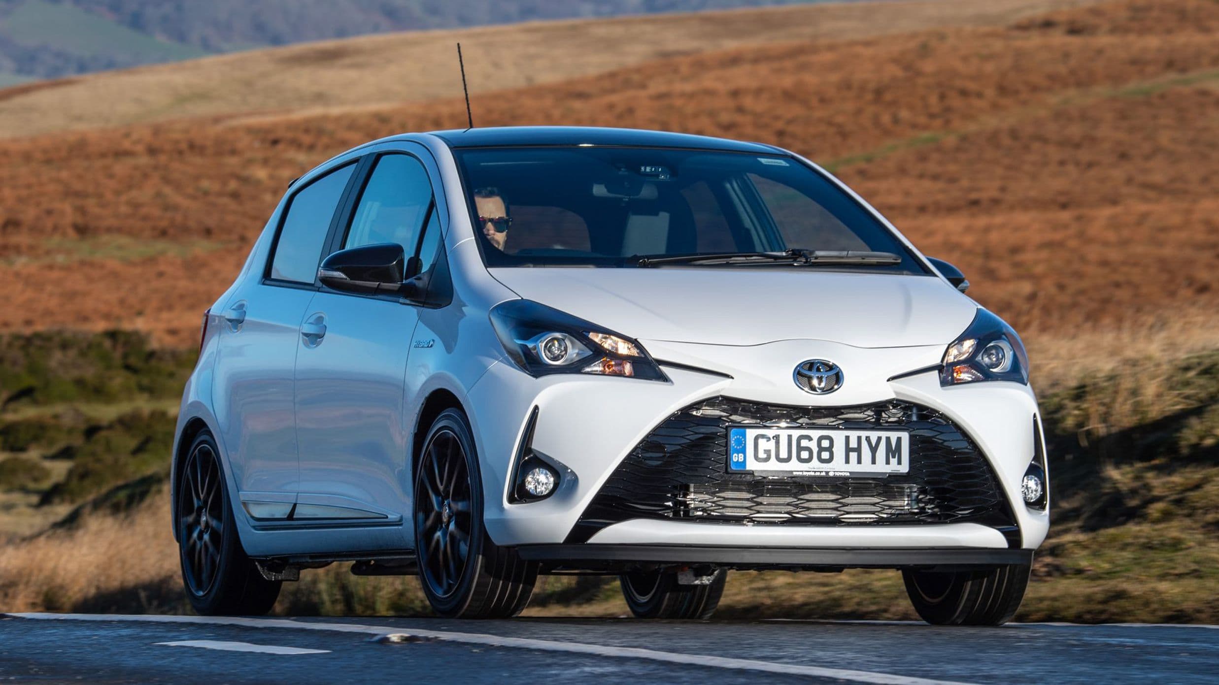 Toyota Yaris review image